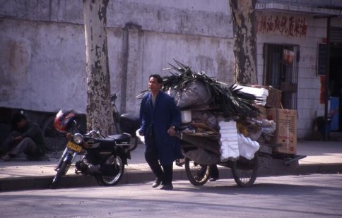 Chinese Man Pulling Cart309
