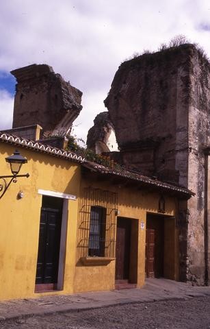 Guatemala yellow house w column_tif480