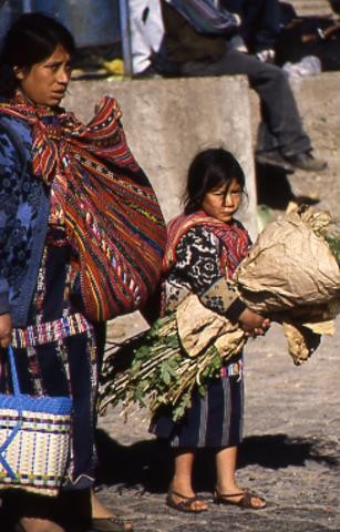 Guatemalan mother and child480