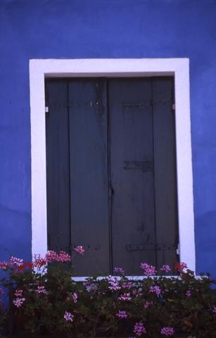 Italian blue door_tif480