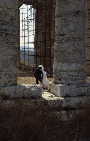 Greek Temple Newlyweds480